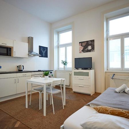 Nice Studio Close To Metro III Wien Eksteriør bilde