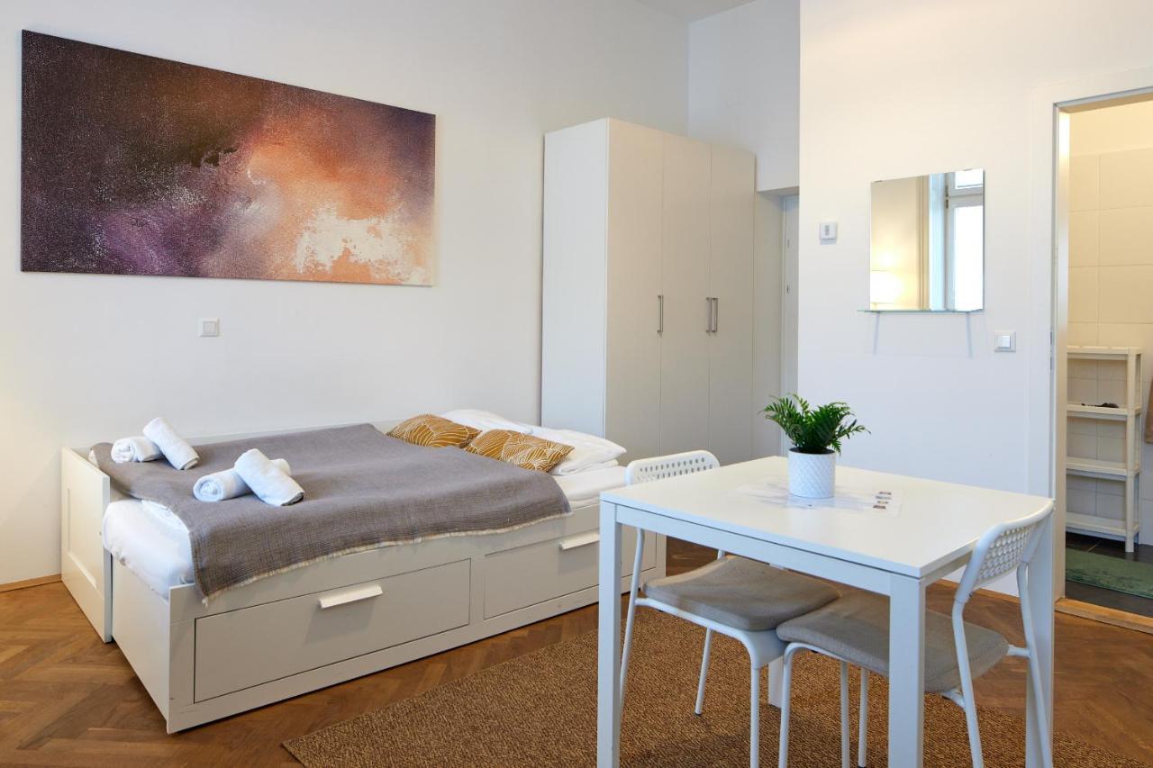 Nice Studio Close To Metro III Wien Eksteriør bilde